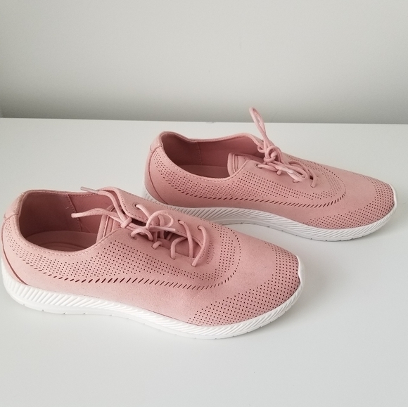 Easy Spirit Perforated Faux Suede Gerda2 Lace up Sneaker Light Pink, Size 8.5 - Picture 6 of 10